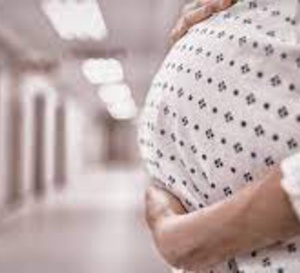 Agressions récurrentes : les sages-femmes tirent la sonnette d’alarme !