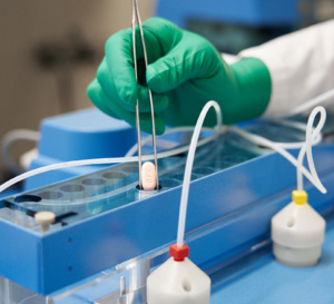 COVID-19 : le sotrovimab réduit les hospitalisations ou les décès chez les patients à haut risque