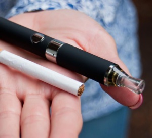 L’utilisation d’e-cigarettes n’est pas associée au risque de maladie cardiovasculaire à moyen terme