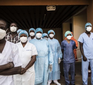 Grèves dans la santé au Sénégal après des poursuites contre six sages-femmes