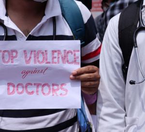 Violence contre les soignants : 44 propositions