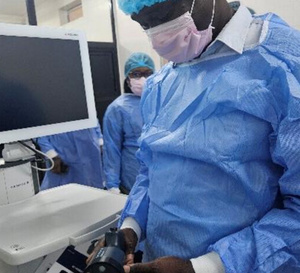 Imagerie de fluorescence dans le proche infrarouge pour la détection du ganglion sentinelle (GS) dans le cancer du sein : un saut technologique stratégique pour le Sénégal