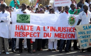 Grogne en santé : le Syndicat Autonome des Médecins, Pharmaciens et Chirurgiens-dentistes du Sénégal (SAMES) liste ses doléances Grogne en santé : le Syndicat Autonome des Médecins, Pharmaciens et Chirurgiens-dentistes du Sénégal (SAMES) liste ses doléances