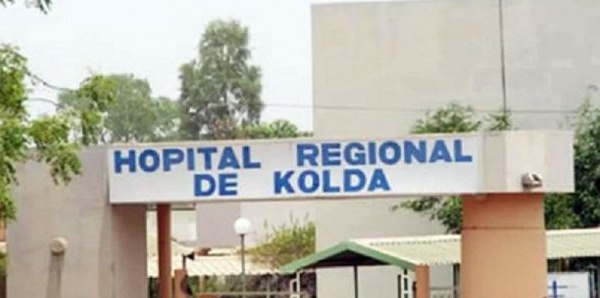 L’hôpital de Kolda étrenne son scanner et enregistre l’affection d’un ophtalmologue.