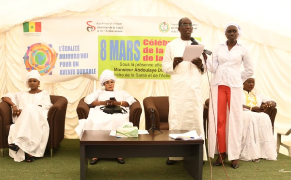 Le Ministre de la Santé et de l’Action sociale, M Abdoulaye Diouf Sarr a présidé la célébration de la journée internationale des droits des femmes organisée par les femmes de son département.
